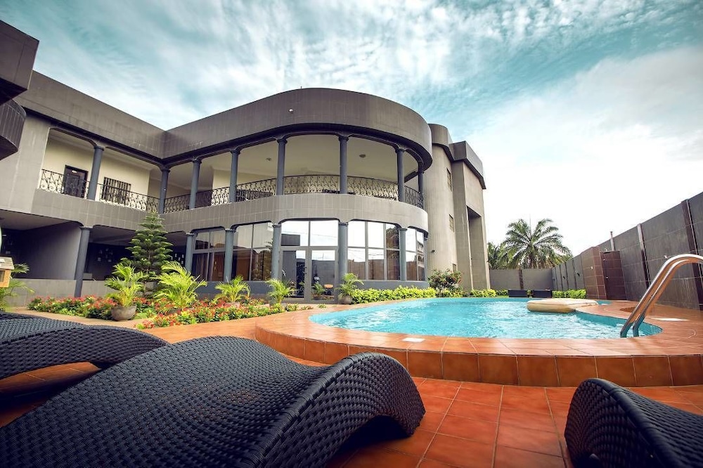 Mint Hotel - carbon neutral hotel in Lome