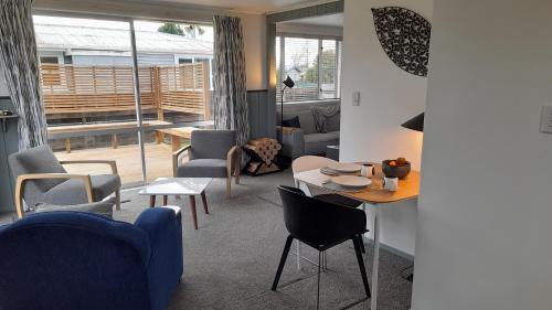River and Ridge Getaway — 4-Star Luxury Hotel in Turangi, New Zealand