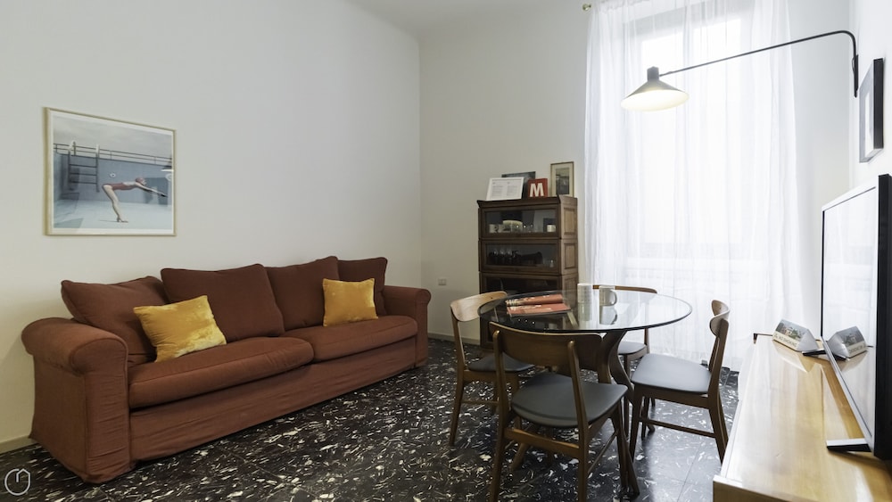 Italianway Messina 20 — 4-Star Luxury Hotel in Milan, Italy