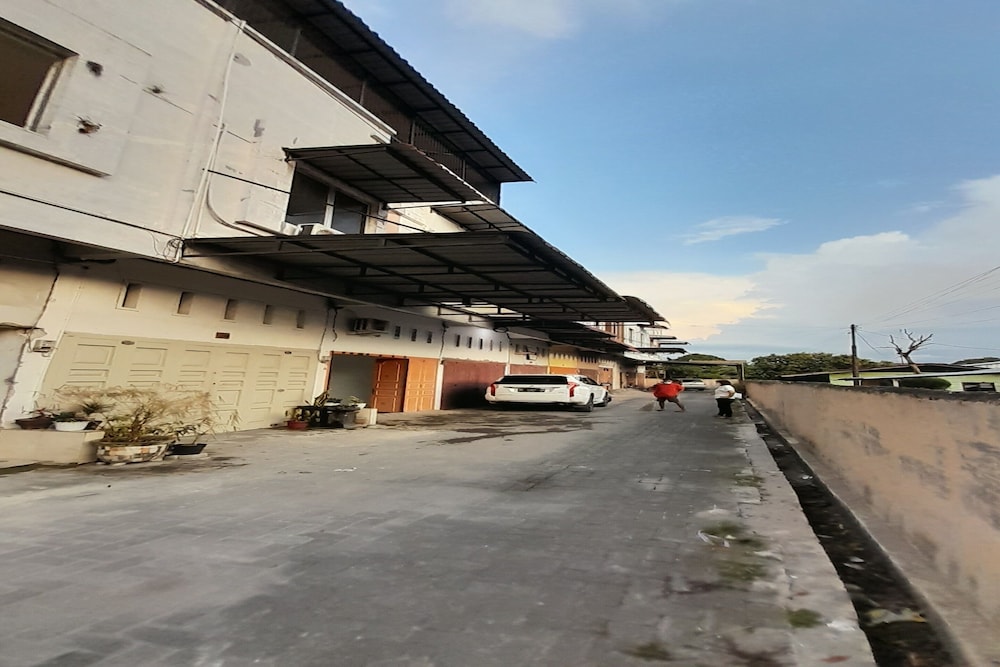 Hotel O Hasibuan Homestay Syariah in Bandar Lampung, Indonesia