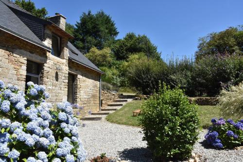 La Métairie Saint Michel de Quinipily Les Gîtes de KEROUZEC Nature et détente