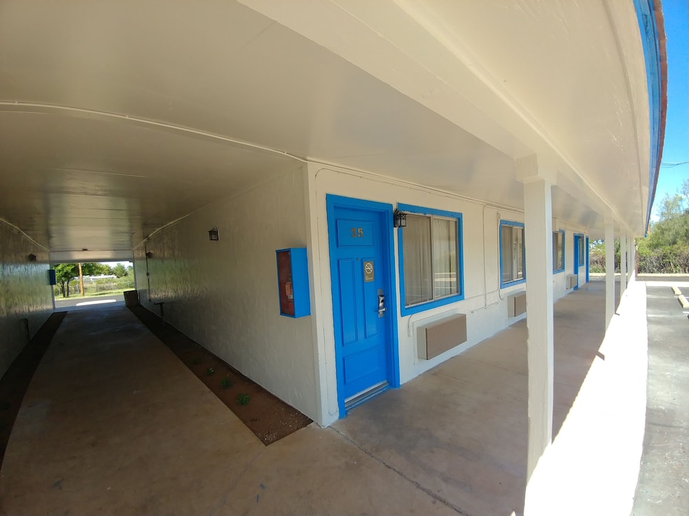Magnuson Hotel Sierra Vista - photo 33