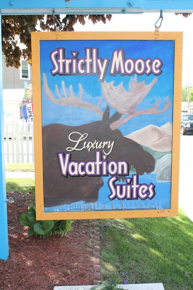 Strictly Moose Luxury Vacation Suites - photo 7