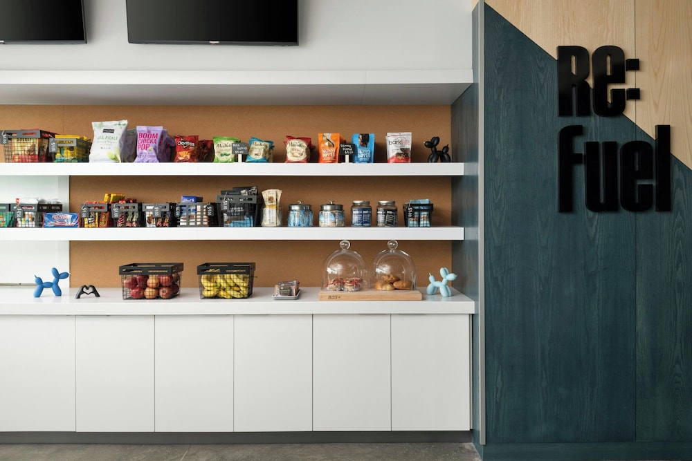 Aloft Waukee - photo 23