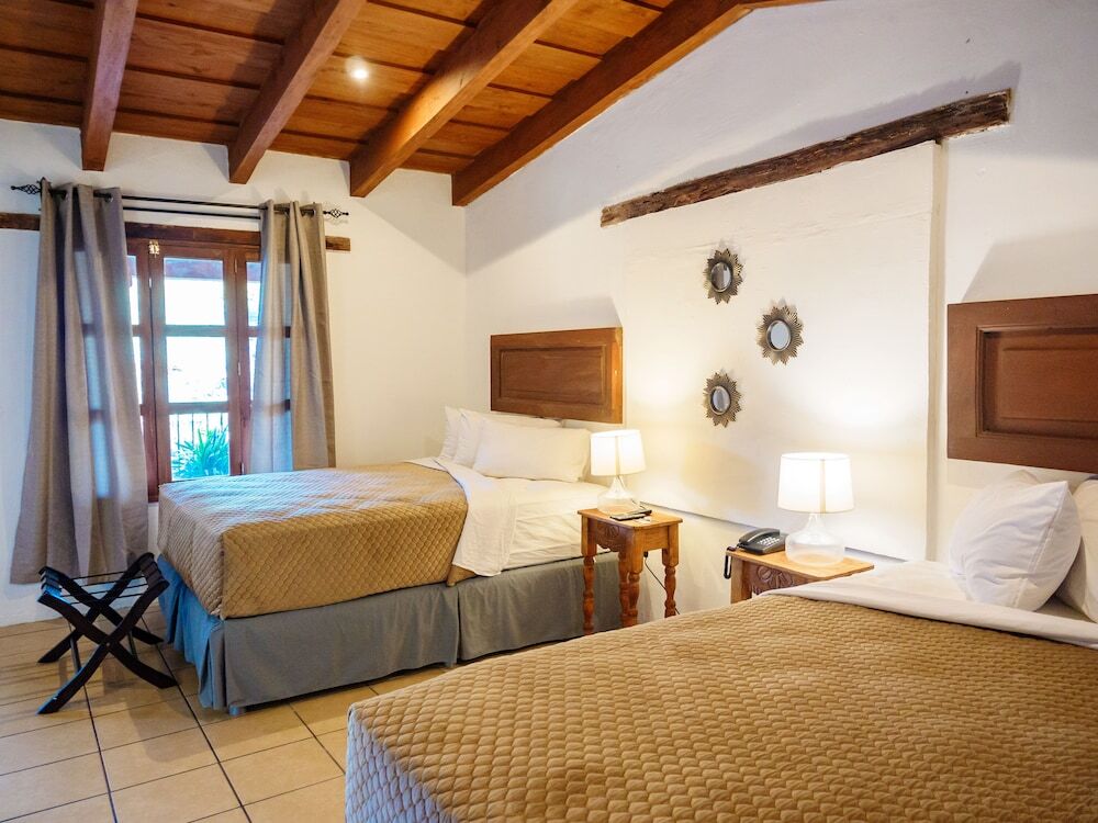 Hotel Cacique Real La Merced — Antigua Guatemala — photo 2