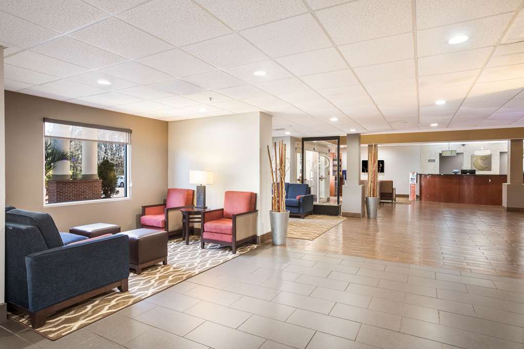 Comfort Suites Forsyth near I 75 - photo 13