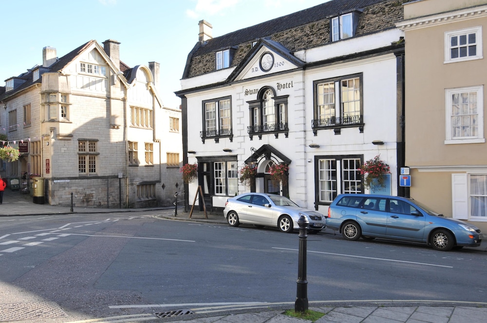 Swan Hotel — hotel in Bradford-On-Avon