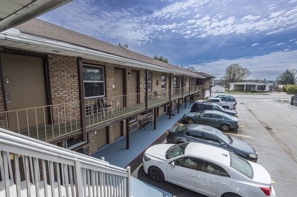 Sunrise Inn Hershey - photo 65