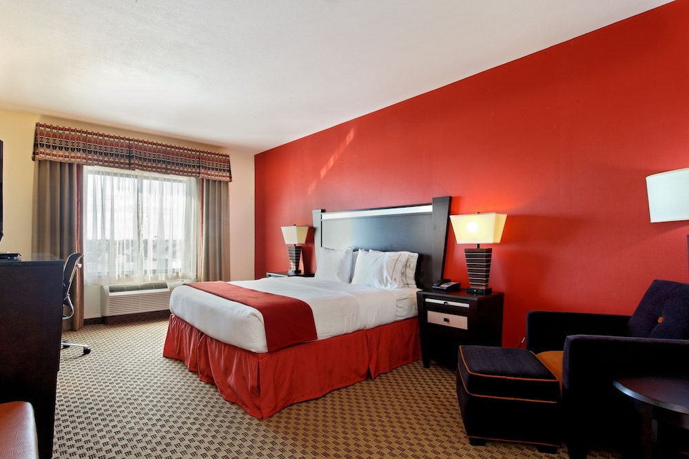 Holiday Inn Express Hotel & Suites Odessa by IHG - photo 5