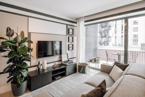 Lucien 1 bedroom and balcony in Santo António — 4-Star Luxury Hotel in Lisbon, Portugal