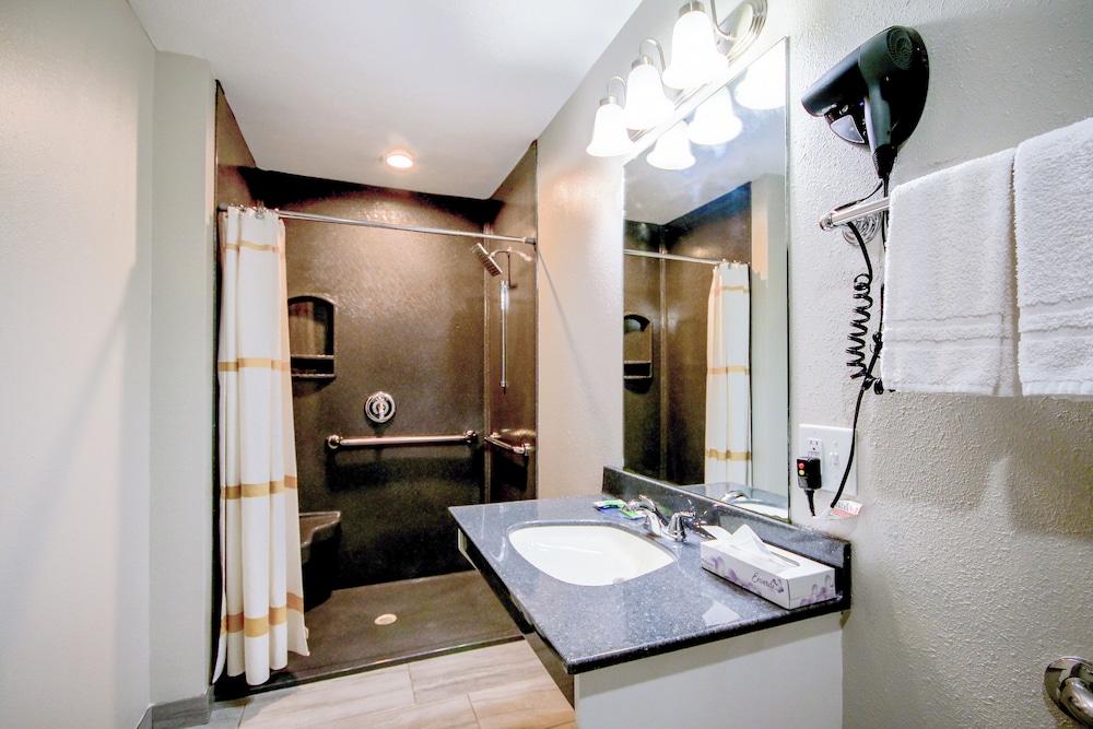 Hotel Arthur - photo 24