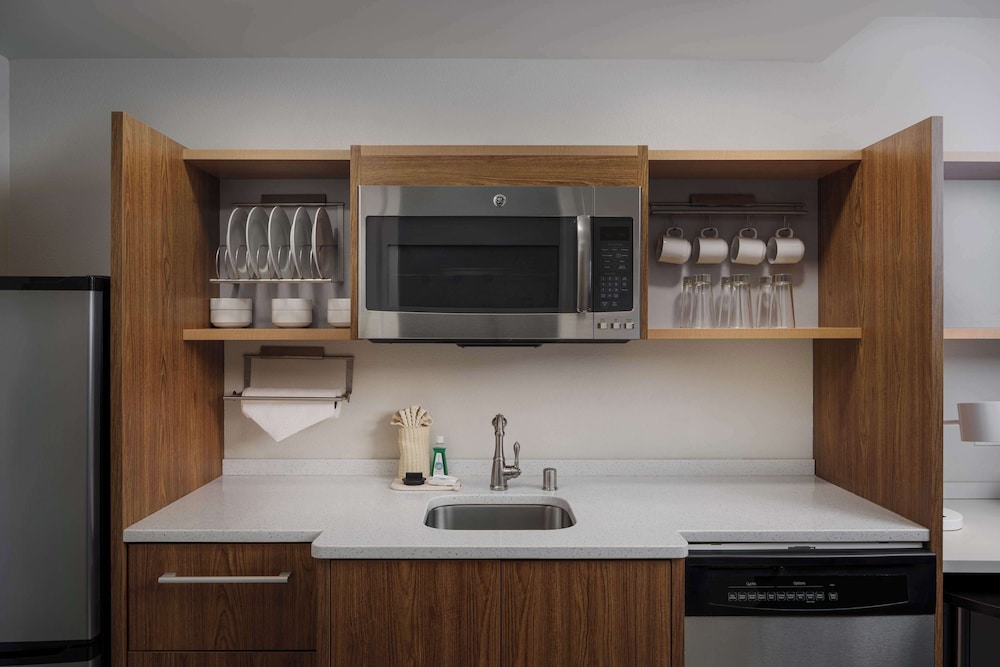 Home2 Suites by Hilton Bellingham Airport - photo 12
