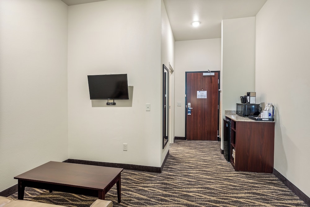Cobblestone Hotel & Suites De Pere Green Bay - photo 21