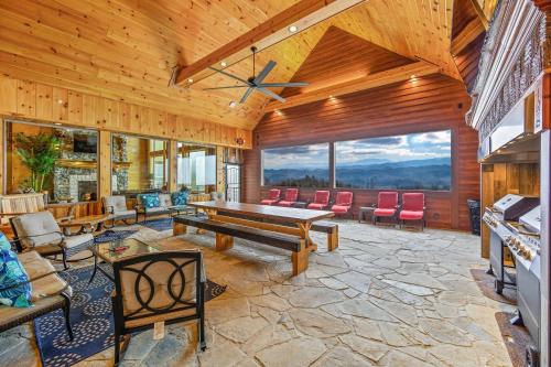 Tennessee Whiskey Indoor Pool Amazing Views Theater Room Hot Tub 5 Star Luxury - photo 24