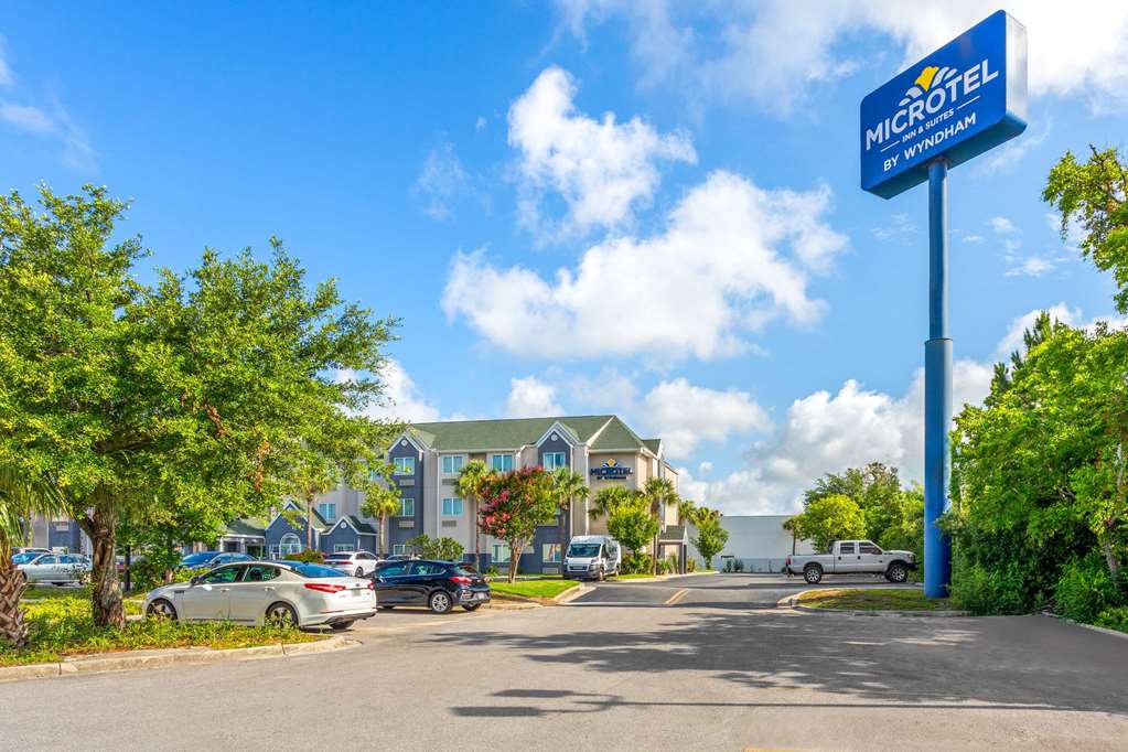 Microtel Inn & Suites by Wyndham Panama City - photo 2
