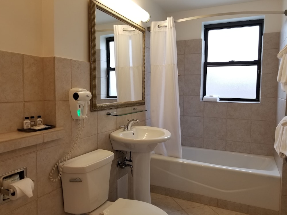 Hotel Versey Chicago Lincoln Park - photo 35