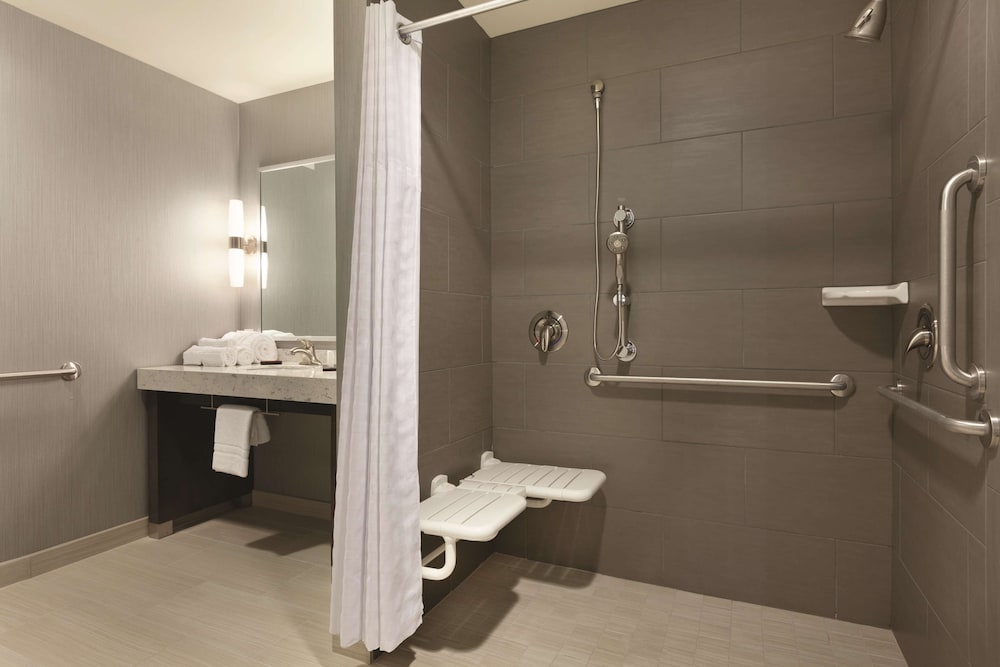 Embassy Suites Portland Hillsboro Oregon - photo 24