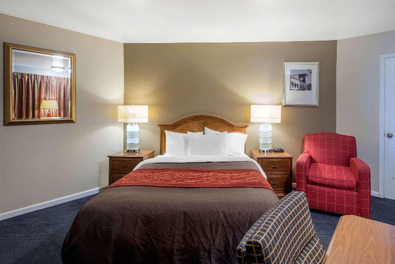 Rodeway Inn Redding - photo 11