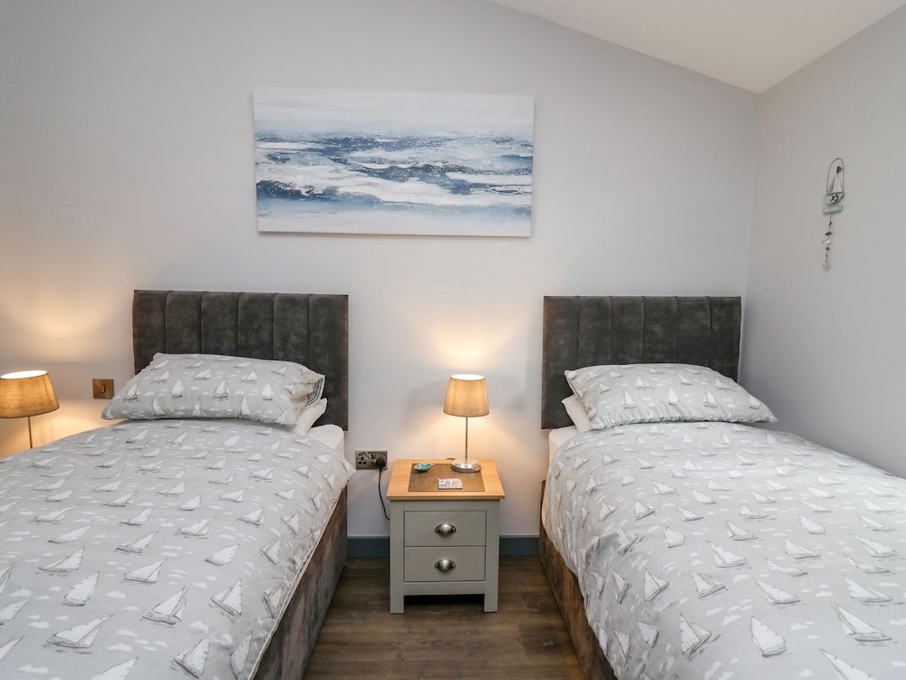 The Nest Brython — Tenby — photo 5