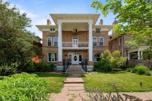 1438 Franklin Unit 210 in Denver, United States