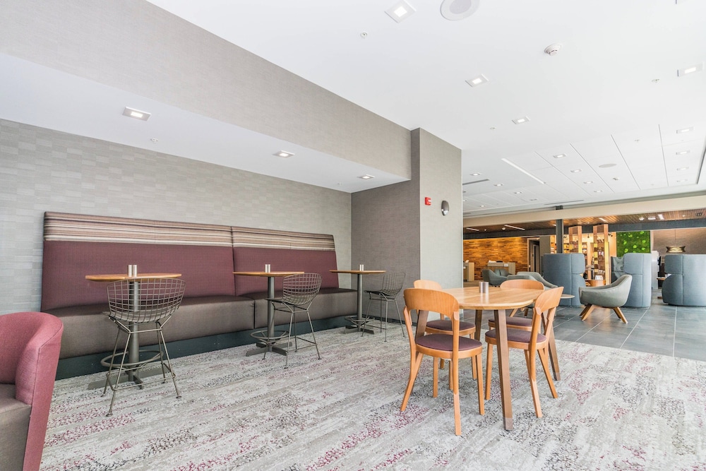 Courtyard by Marriott West Springfield - photo 20