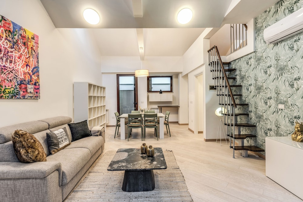 The Loft Trastevere — 4-Star Luxury Hotel in Rome, Italy