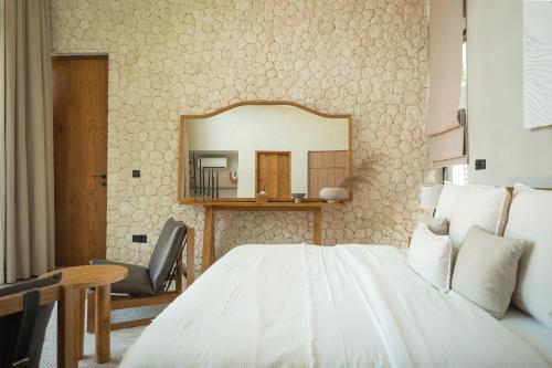 Villa Zara Spacious Chic and Classy 2 Bedroom Home 5 minutes from Uluwatu Cliff Edge — 4-Star Luxury Hotel in Pecatu, Indonesia