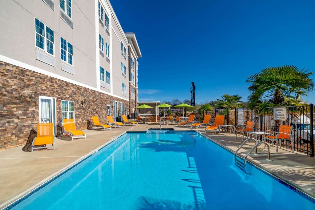 La Quinta Inn & Suites by Wyndham Forsyth - photo 8