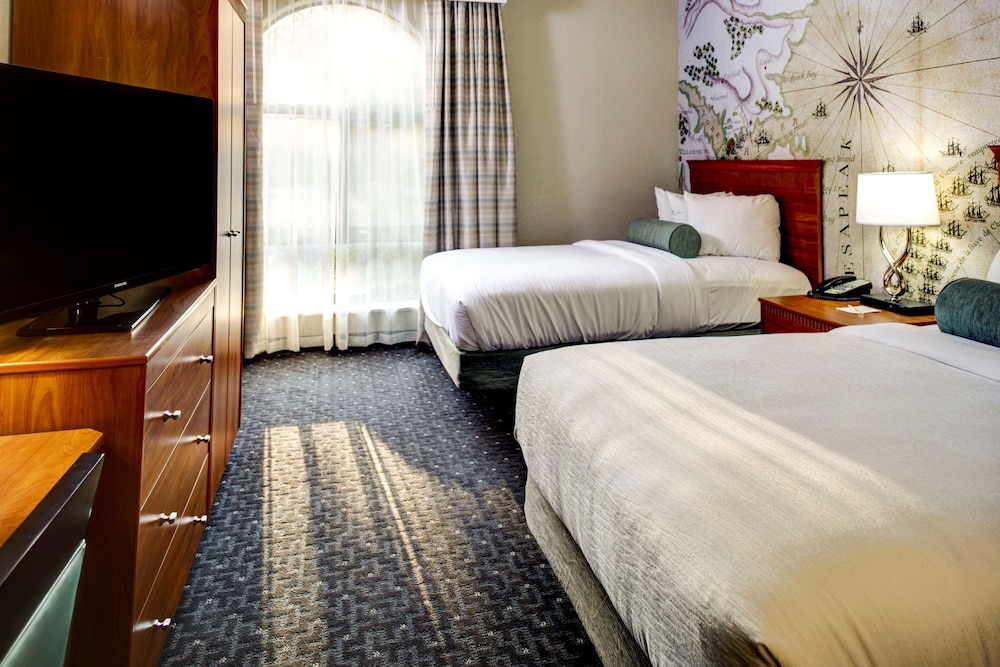 Embassy Suites Williamsburg - photo 7
