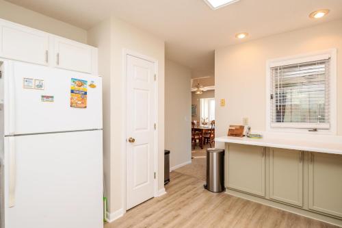 All About The Views by Oak Island Accommodations - photo 40