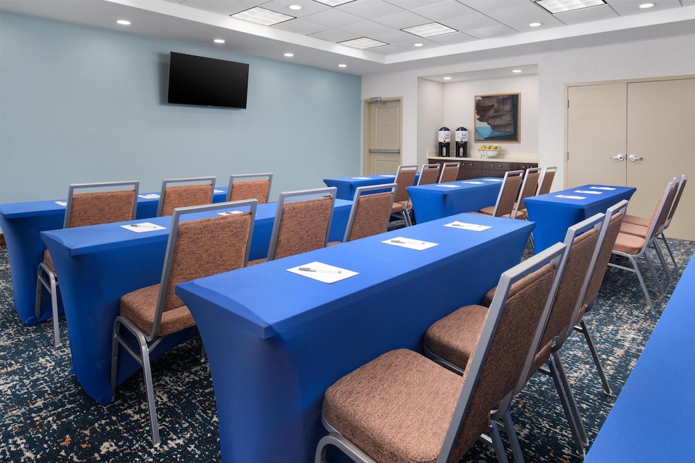 Hampton Inn Kimball - photo 39
