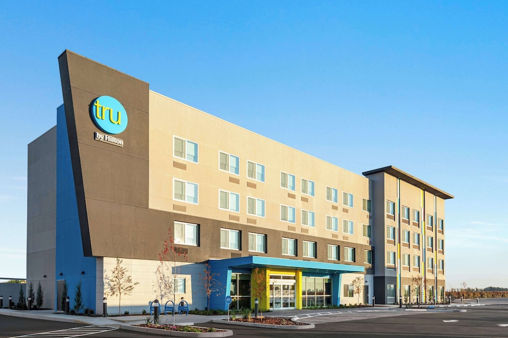Tru By Hilton Lodi in Lodi, United States