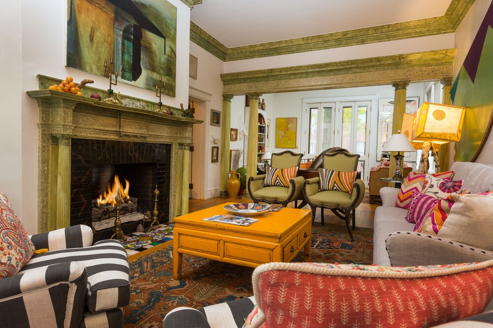 Pomegranate Inn in Portland, United States