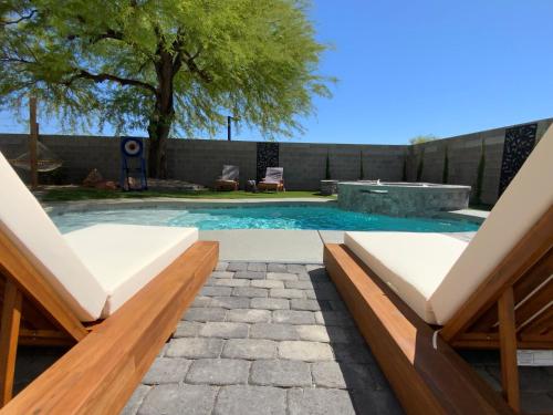 Buddha Gem Central 6 Bed Room Luxury Home with Pool Hot Tub Game Room and much more — 4-Star Luxury Hotel in Las Vegas, United States