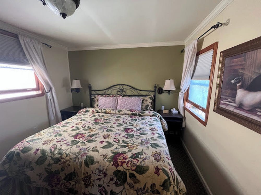 Marina Motel - photo 5