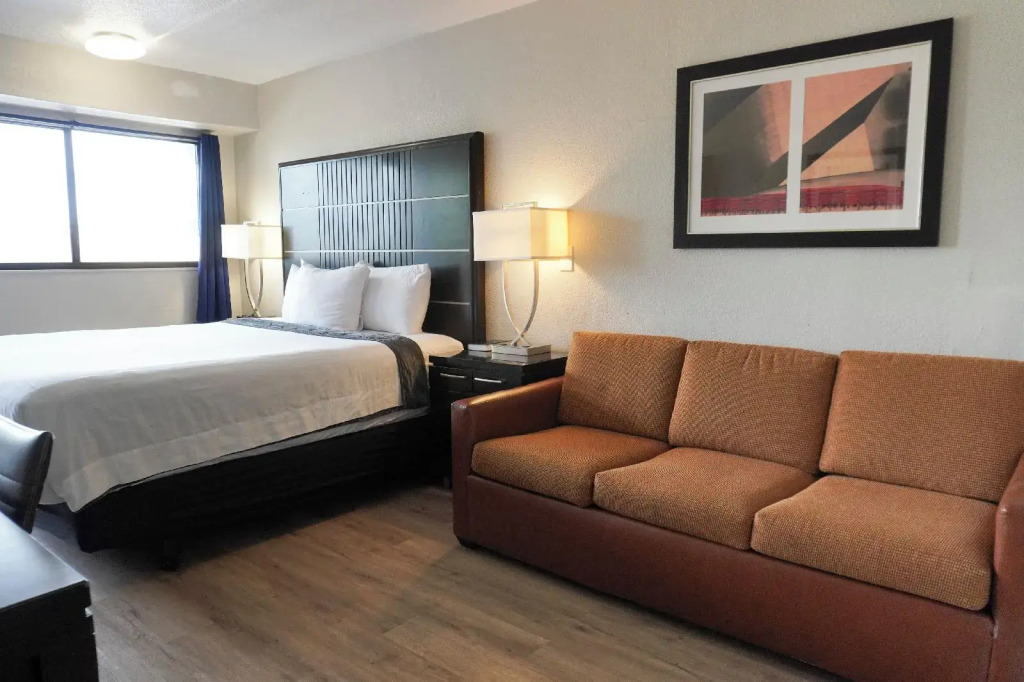 Boardwalk Suites - featured photo