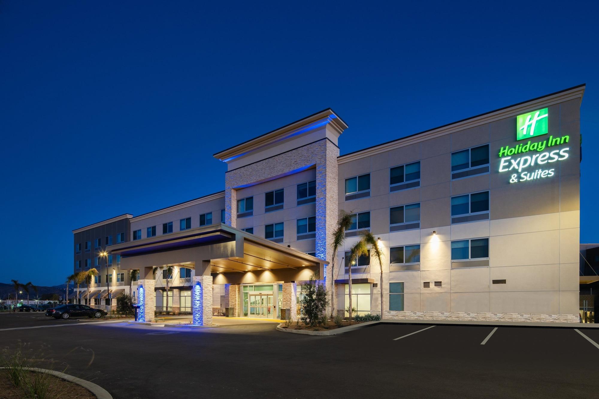 Holiday Inn Express And Suites Murrieta Temecula - photo 2