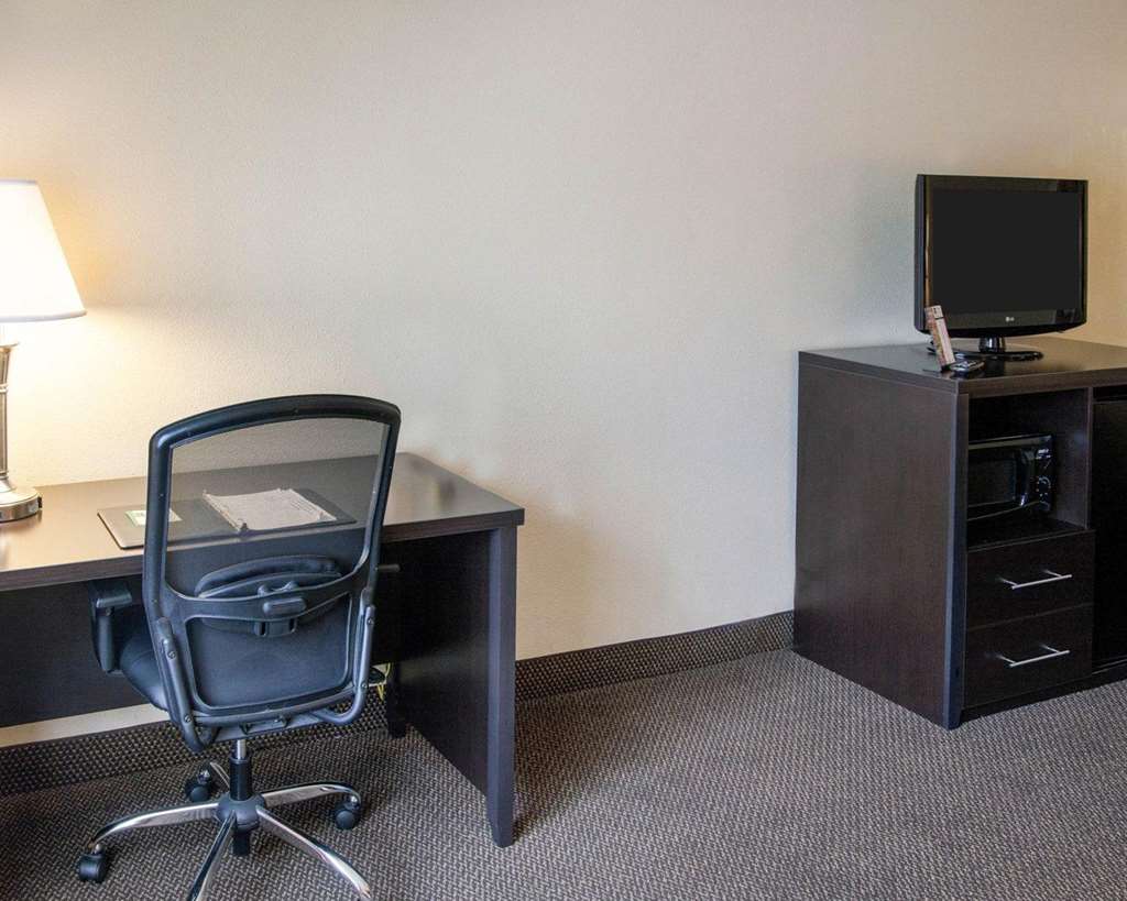 Quality Inn & Suites Niles - photo 13