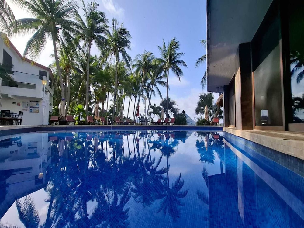 Sina Suites