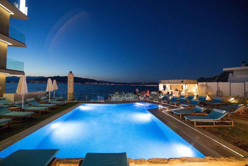 Aianteion Bay Luxury Hotel & Suites in Salamina, Greece