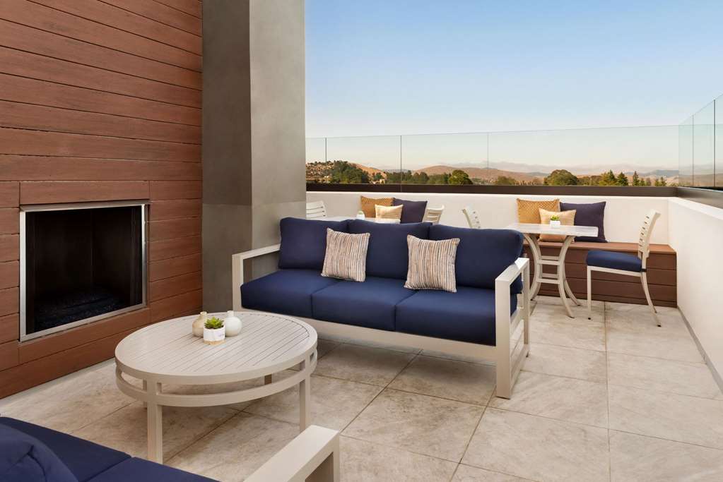 La Quinta Inn & Suites by Wyndham San Luis Obispo Downtown - photo 8