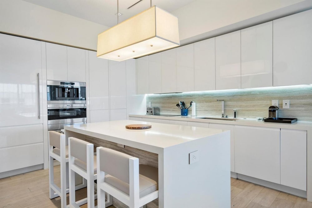 Oceanview Private Condo at 1 Hotel & Homes 1115 — Miami Beach — photo 5