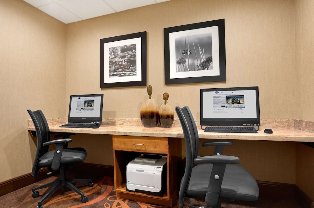 Hampton Inn Magnolia - photo 16