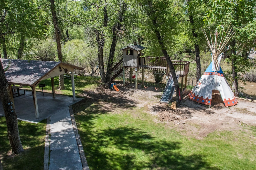 Stagecoach Inn & Suites - photo 34
