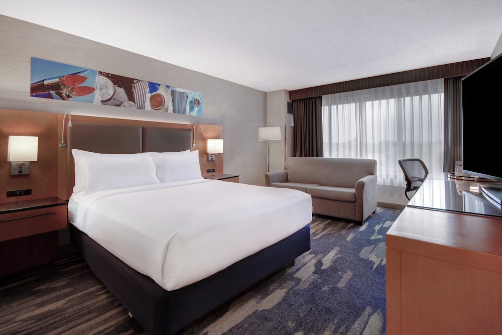 Crowne Plaza Auburn Hills by IHG - photo 25