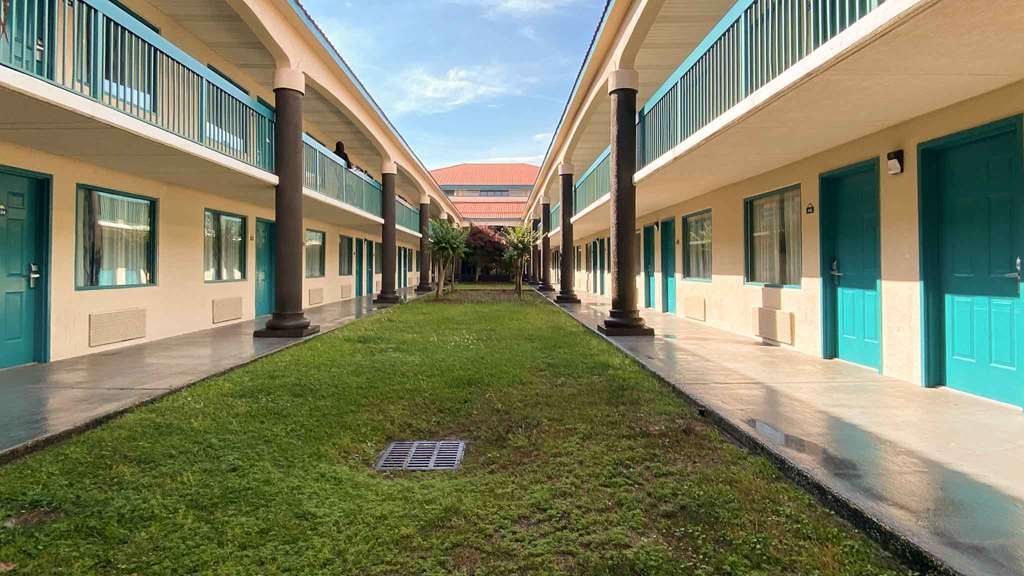 Motel 6 Savannah GA Gateway & I 95 - photo 5