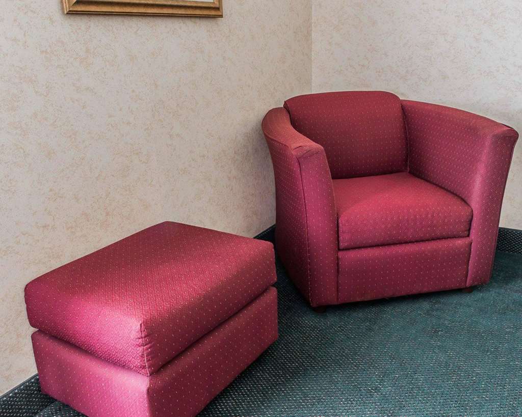 Quality Inn Waynesburg Morrisville - photo 11
