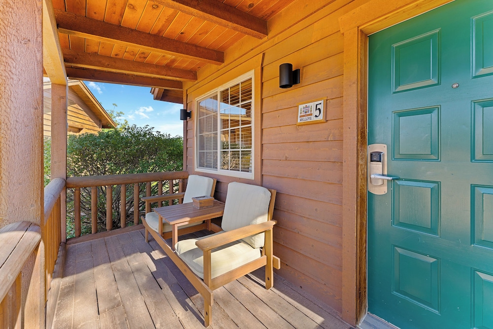 Desert Rose Resort & Cabins - photo 40