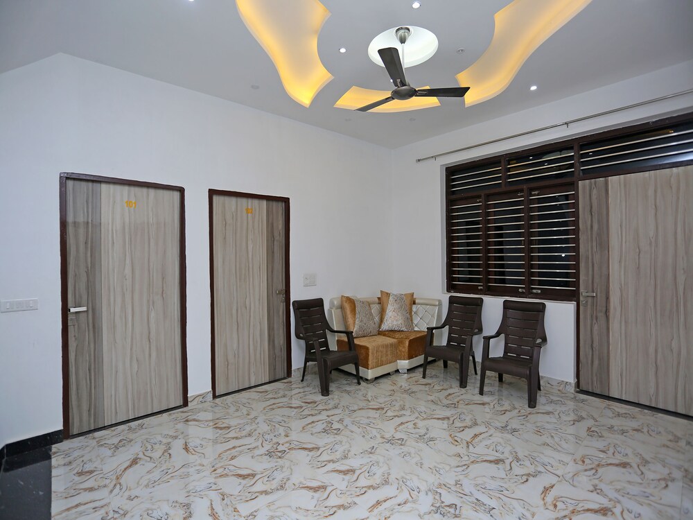 OYO 26628 Hotel Rest Palace — Agra — photo 4