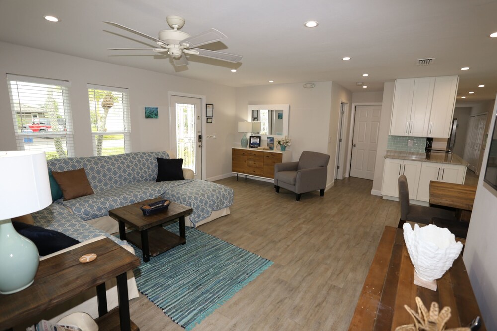 44 Fairview Blvd - photo 12